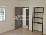Izdavanje, poslovni prostor, 48m², Gradska Bolnica, Zvezdara Sve Podlokacije - image 1