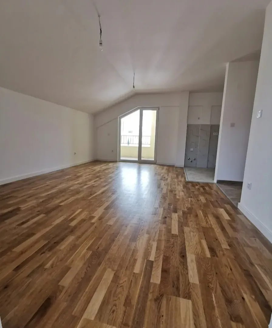 Prodaja, dvosoban stan, 68m², Ljubović, Podgorica