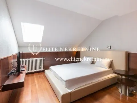 Rent, four bedroom apartment, 240m², Kalenić Pijaca, Vračar Sve Podlokacije - image 3