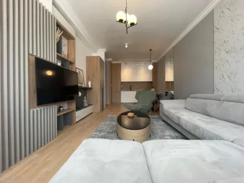 Izdavanje, jednosoban stan, 60m², Budva, Crna Gora
