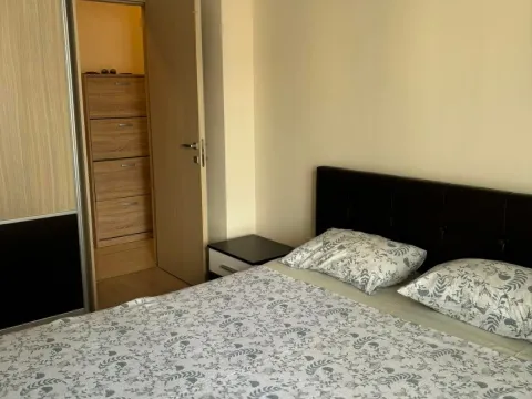 Izdavanje, jednosoban stan, 54m², City Kvart, Podgorica - image 2