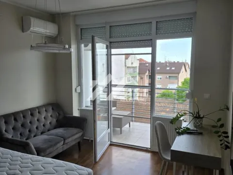 Izdavanje, stan, 37m², Novi Sad Sve Podlokacije, Novi Sad - image 1