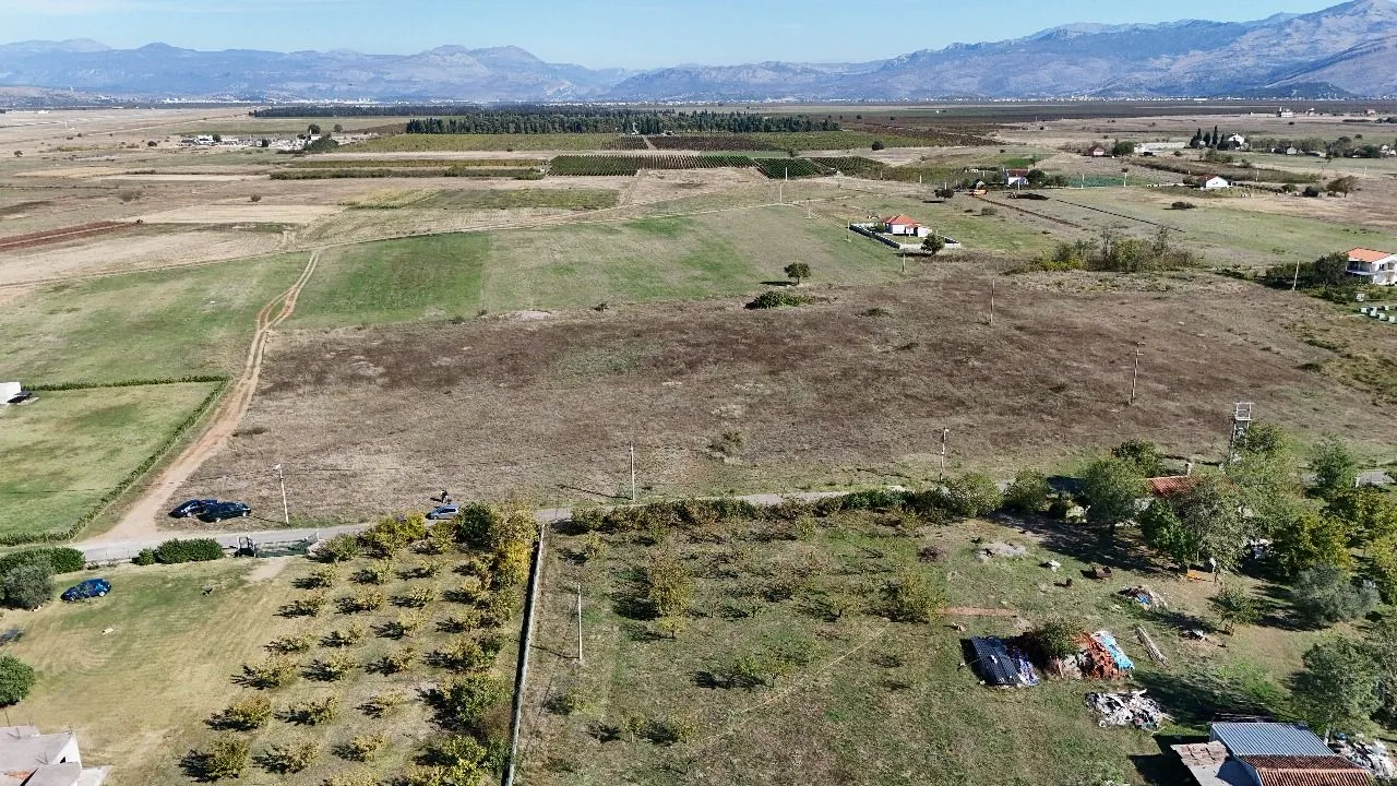 Prodaja, plac, 20000m², Zeta, Podgorica