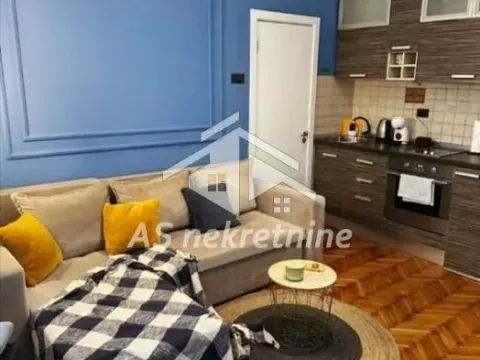 Izdavanje, stan, 40m², Kosančićev Venac, Beograd - image 6