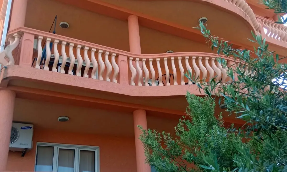 Prodaja, kuća, 375m², Bar, Crna Gora