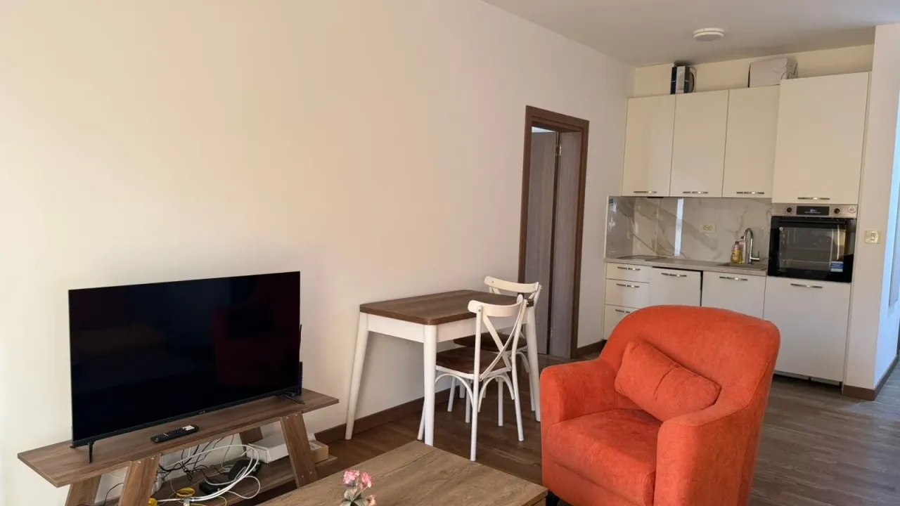 Rent, one bedroom apartment, 42m², Centar, Budva
