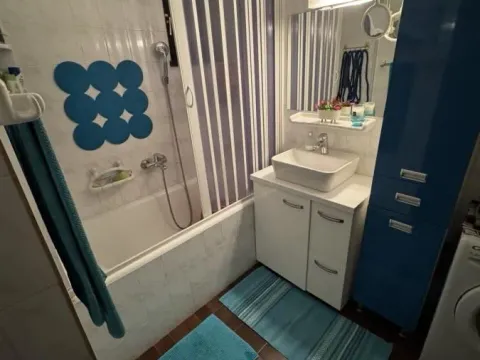 Izdavanje, dvosoban stan, 80m², Budva, Crna Gora - image 14