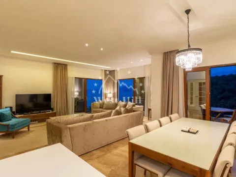 Sale, house, 250m², Reževići, Budva - image 2