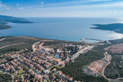 Stan in Luštica