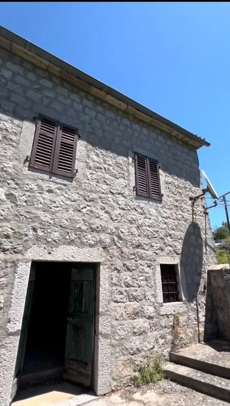 Prodaja, kuća, 74m², Zagora, Cetinje