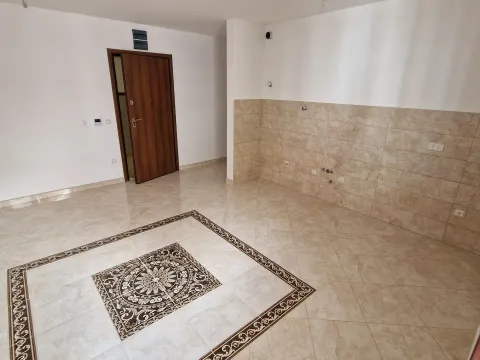 Sale, one bedroom apartment, 62m², Bečići, Budva - image 8