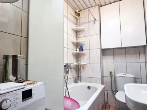 Izdavanje, dvosoban stan, 63m², Blok 9, Podgorica - image 10