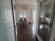 Izdavanje, dvosoban stan, 80m², Škaljari, Kotor - image 6