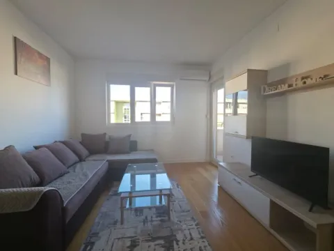 Rent, one bedroom apartment, 49m², Central Point, Podgorica - image 2