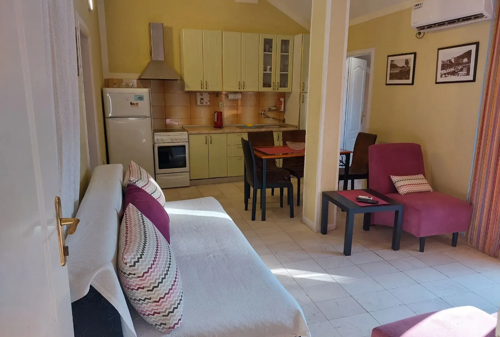 Rent, three bedroom apartment, 90m², Budva, Crna Gora