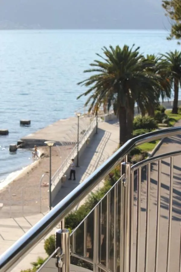 Rent, two bedroom apartment, 80m², Centar, Tivat