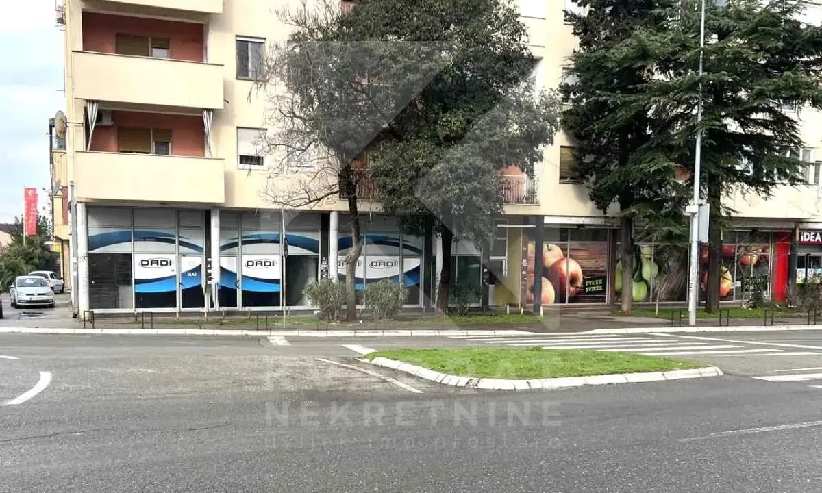 Izdavanje, poslovni prostor, 117m², Gintaš, Podgorica