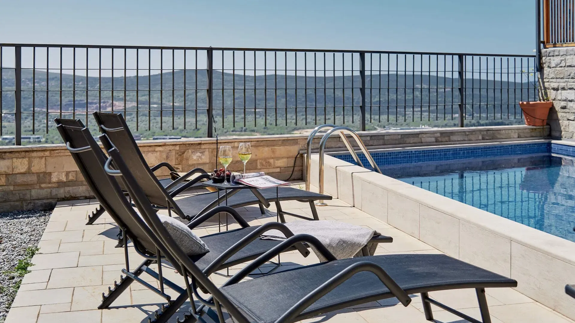 Sale, house, 233m², Kotor, Crna Gora