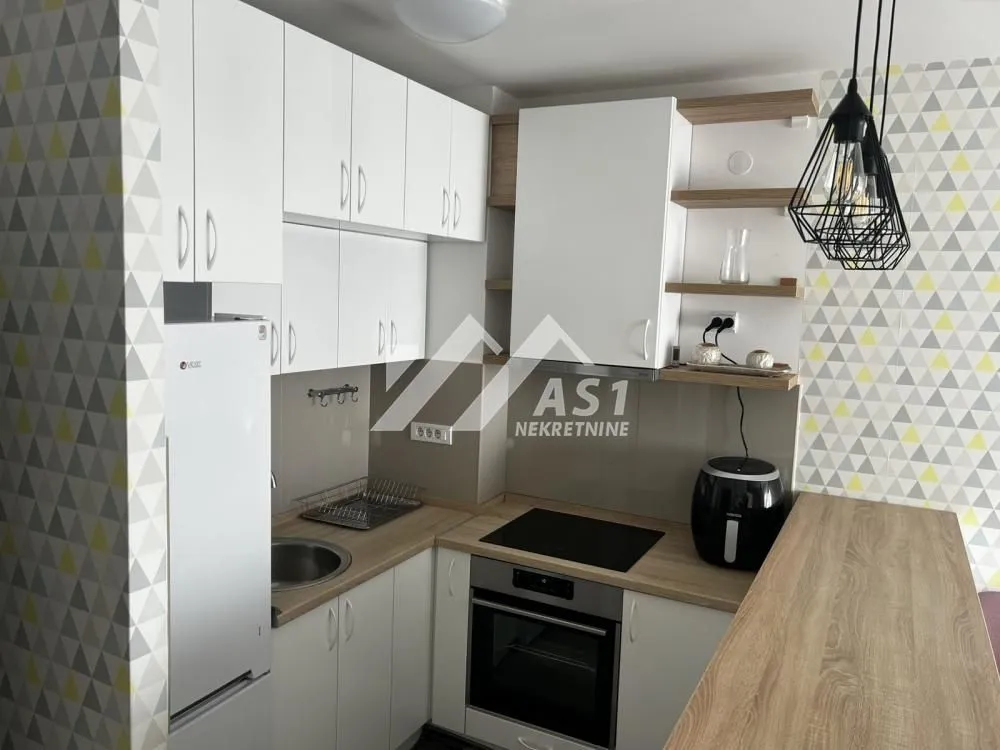 Izdavanje, jednosoban stan, 37m², Novi Sad Sve Podlokacije, Novi Sad