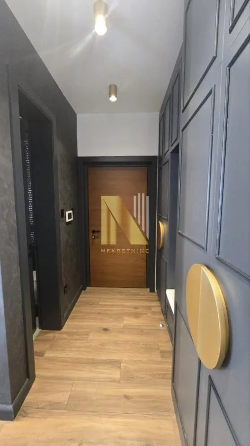 Prodaja, kuća, 183m², Veternička rampa, Novi Sad Sve Podlokacije