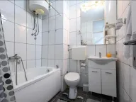 Izdavanje, dvosoban stan, 75m², Pejton, Podgorica - image 23