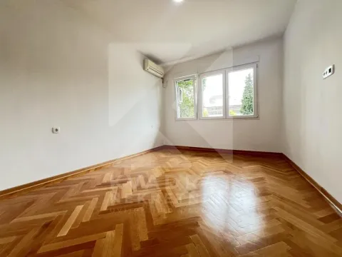Izdavanje, poslovni prostor, 66m², Preko Morače, Podgorica - image 5