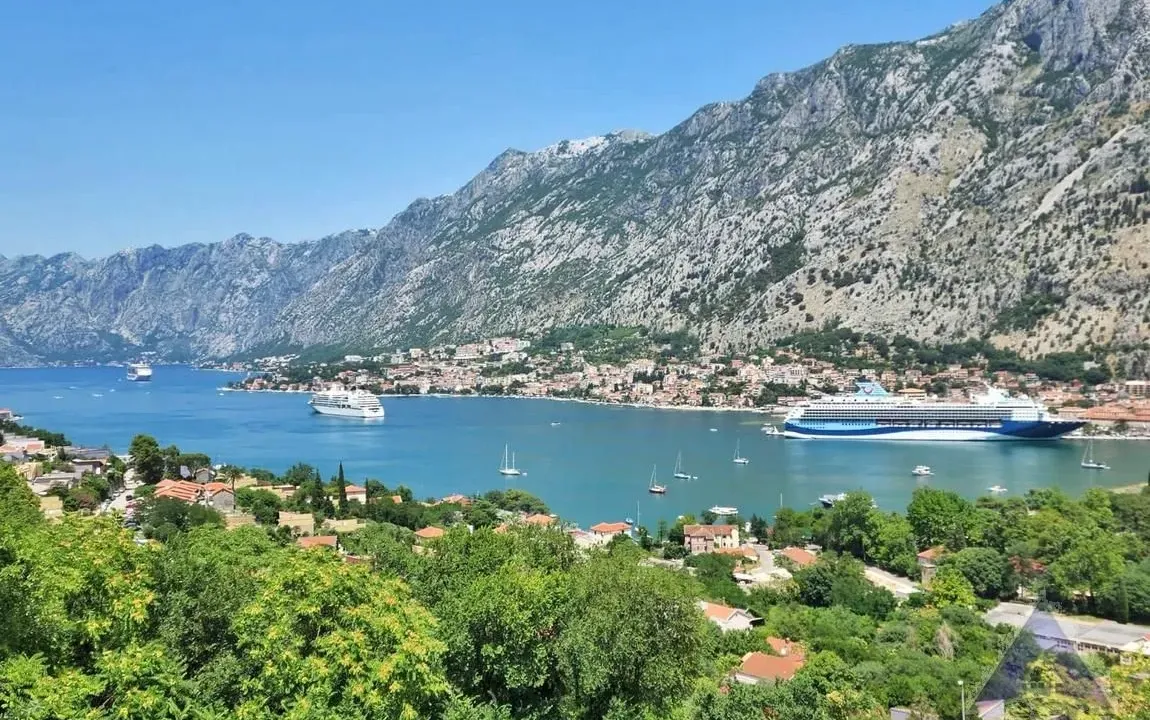 Prodaja, dvosoban stan, 144m², Škaljari, Kotor