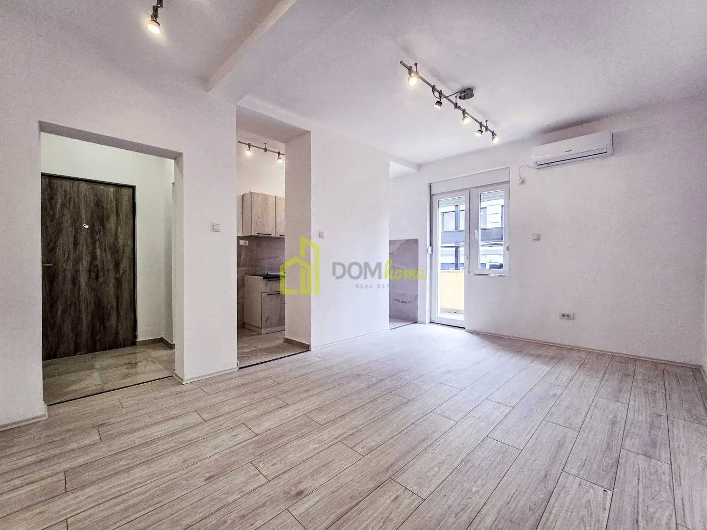 Rent, office space, 61m², Centar, Podgorica