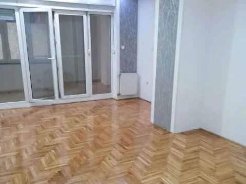 Prodaja, dvosoban stan, 59m², Bulevar Oslobodjenja, Novi Sad Sve Podlokacije - image 1