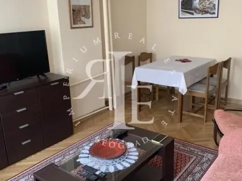 Izdavanje, trosoban stan, 73m², Stari Grad, Beograd - image 3