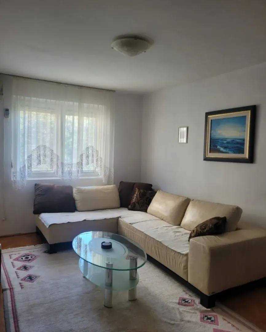 Izdavanje, jednosoban stan, 54m², Makedonsko naselje, Bar