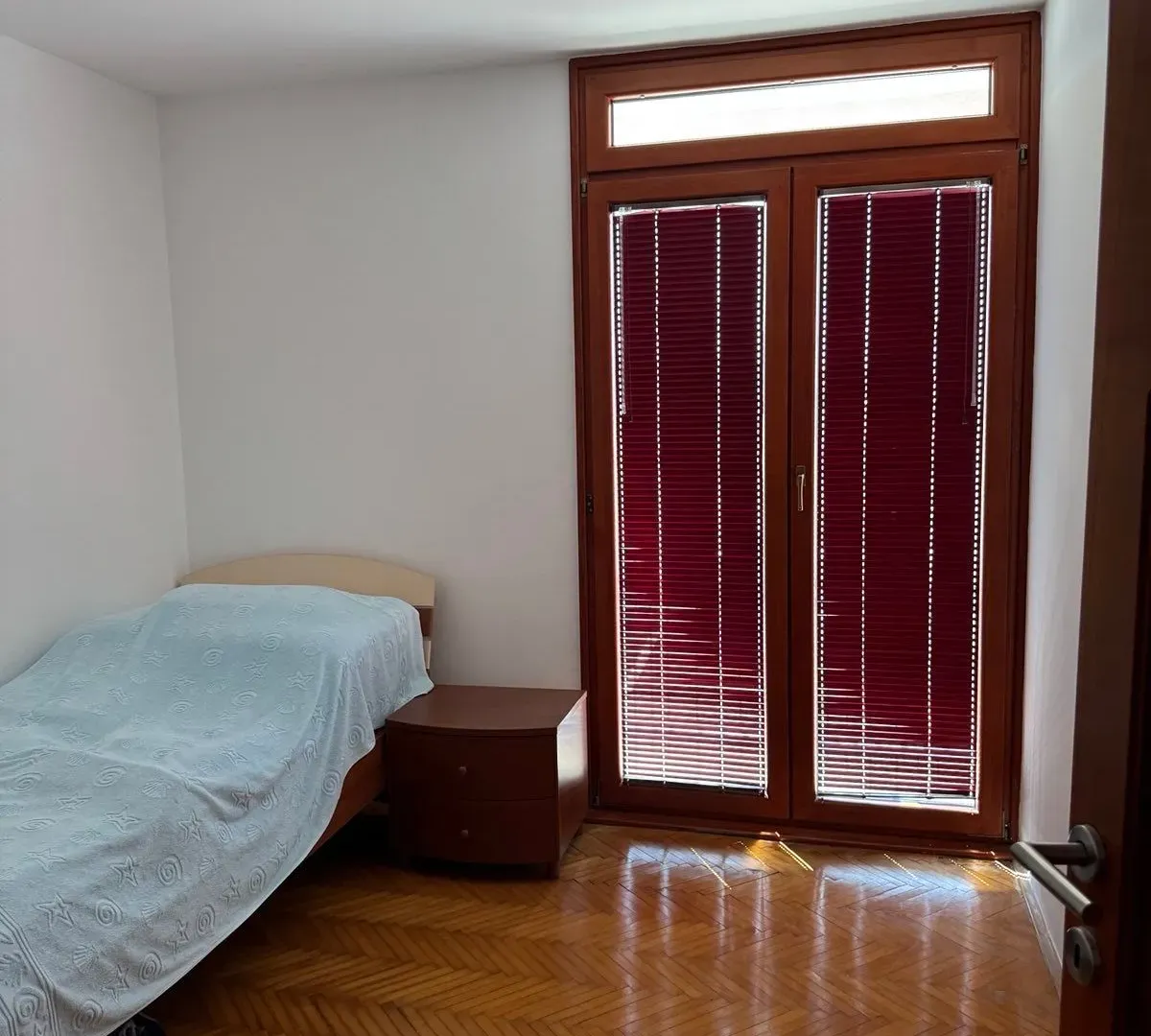 Prodaja, trosoban stan, 75m², Centar, Bar