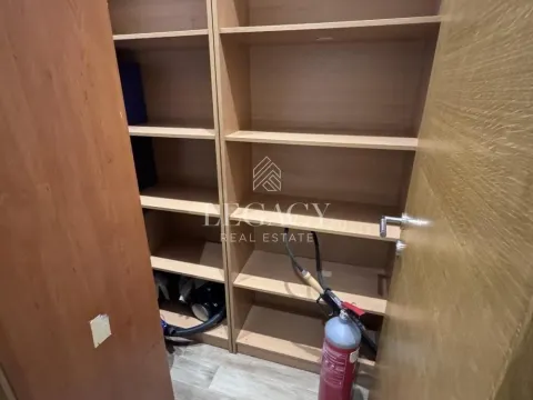 Izdavanje, četvorosoban stan, 140m², Šumice, Beograd - image 11