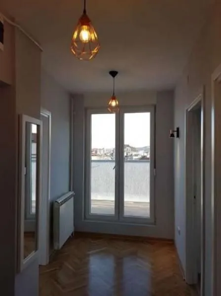 Izdavanje, dvosoban stan, 50m², Stari Grad, Beograd