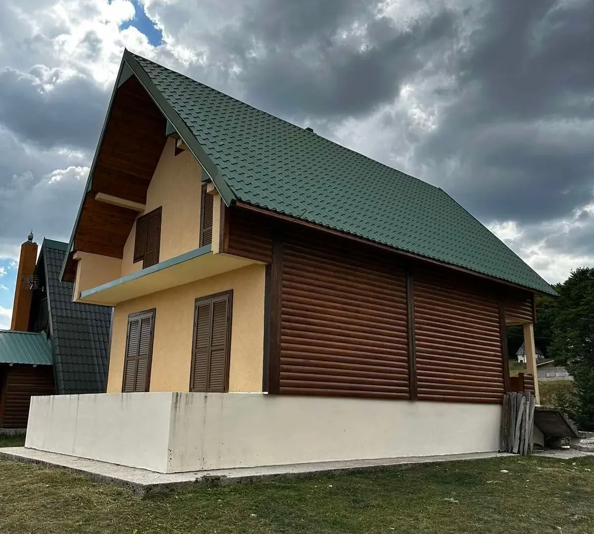 Prodaja, kuća, 200m², Žabljak, Crna Gora