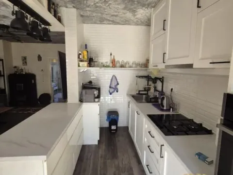 Izdavanje, četvorosoban stan, 100m², Autokomanda, Voždovac Sve Podlokacije - image 5