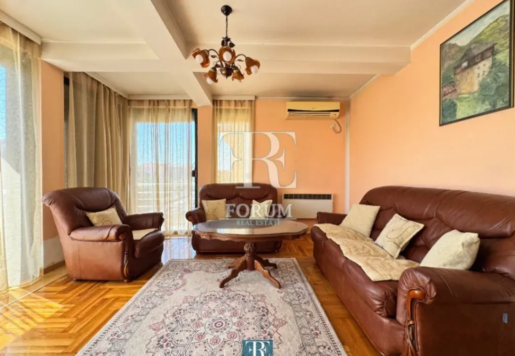 Izdavanje, dvosoban stan, 90m², Stari Aerodrom, Podgorica