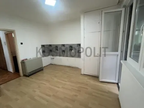 Prodaja, dvosoban stan, 52m², Karaburma, Palilula Sve Podlokacije - image 5