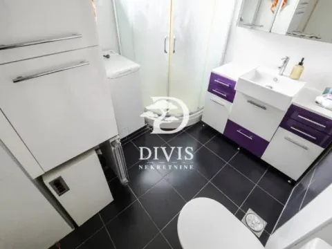 Prodaja, trosoban stan, 83m², Stari Grad, Beograd - image 9