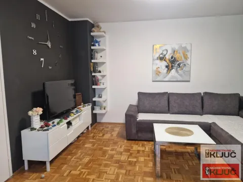 Stan in Novo naselje