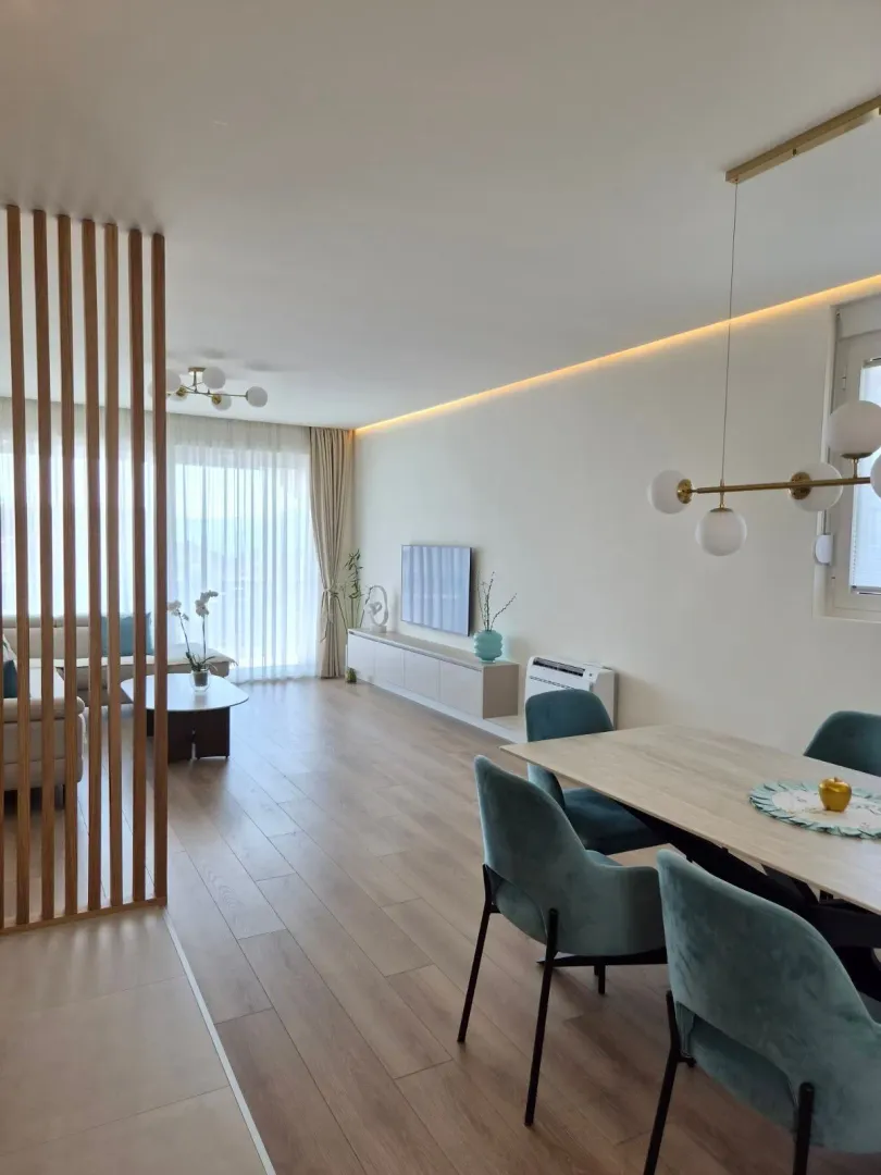 Rent, two bedroom apartment, 84m², Kalimanj, Tivat