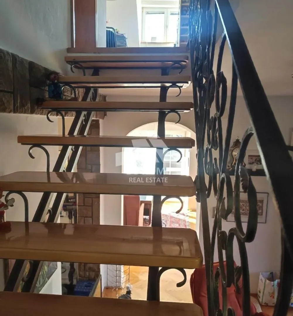 Sale, house, 353m², Ljig, Srbija