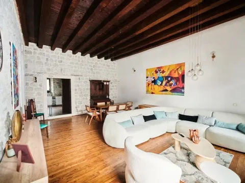 Prodaja, dvosoban stan, 129m², Dobrota, Kotor - image 5