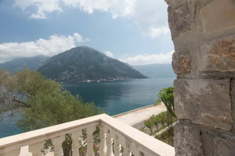Prodaja, kuća, 235m², Kostanjica, Kotor - image 8