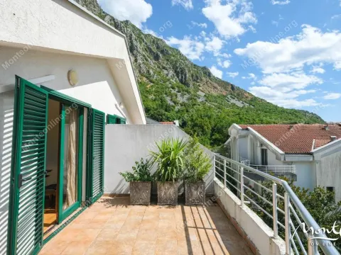 Sale, three bedroom apartment, 130m², Risan, Kotor - image 23