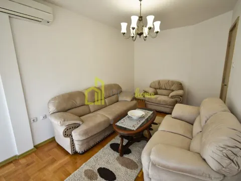 Izdavanje, trosoban stan, 150m², Preko Morače, Podgorica - image 5