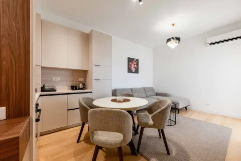 Izdavanje, jednosoban stan, 41m², Bečići, Budva - image 5