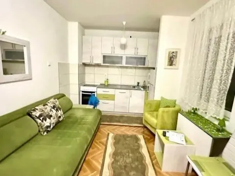 Rent, studio apartment, 29m², Blok 9, Podgorica - image 3