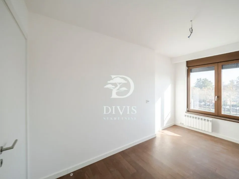 Prodaja, četvorosoban stan, 103m², Bezanijska Kosa 1, Bežanijska Kosa Sve Podlokacije