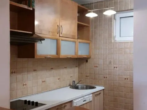 Izdavanje, trosoban stan, 84m², Centar, Podgorica - image 6